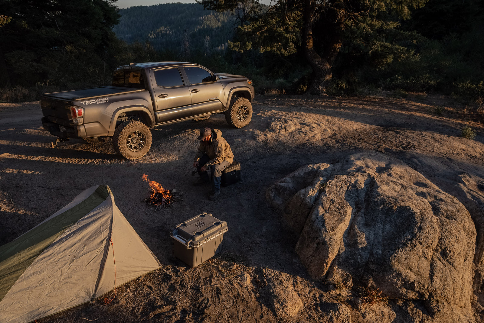 Kitanica Tactical: Overbuilt Outdoor Apparel & Gear