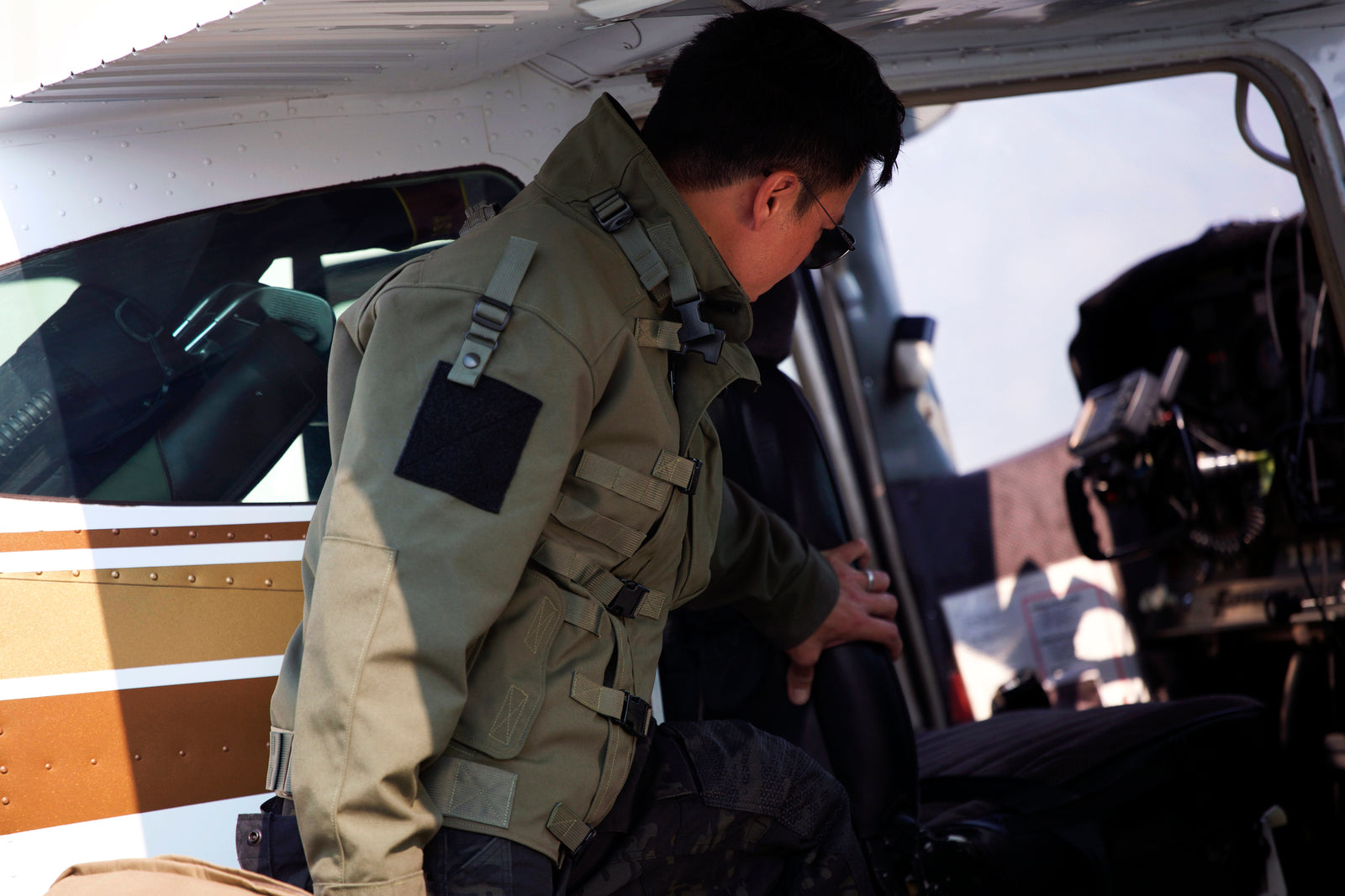 Kitanica Tactical: Overbuilt Outdoor Apparel & Gear